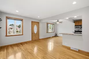 6005 S Mayfield Ave, Chicago, IL 60638 - Photo 9
