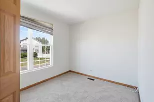 1651 Linden Park Ln, Aurora, IL 60504 - Photo 17