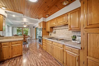 804 McHugh Road, Yorkville, IL 60560 - Photo 11