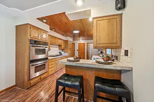804 McHugh Rd, Yorkville, IL 60560 - Photo 9