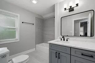 1950 Monroe Ave, Glenview, IL 60025 - Photo 15