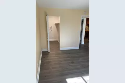 650 Perrie Drive #304, Elk Grove Village, IL 60007 - Photo 9