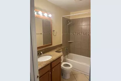 650 Perrie Drive #304, Elk Grove Village, IL 60007 - Photo 13