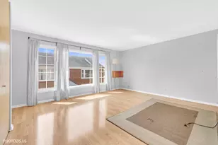 1450 Plymouth Pl, Glenview, IL 60025 - Photo 5