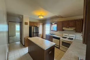 2726 Clarence Ave, Berwyn, IL 60402 - Photo 9