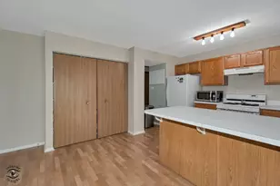 1004 Addleman St, Joliet, IL 60431 - Photo 7