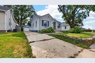 1618 S Center Street, Bloomington, IL 61701 - Photo 27