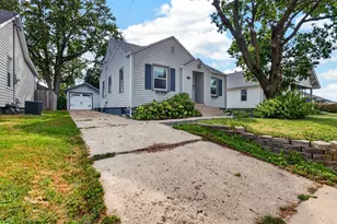 1618 S Center St, Bloomington, IL 61701 - Photo 27