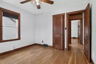 1618 S Center St, Bloomington, IL 61701 - Photo 11