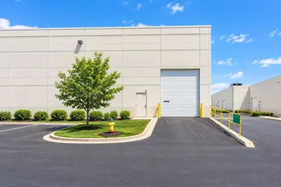 475 Quadrangle Drive #F, Bolingbrook, IL 60440 - Photo 3