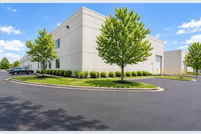 475 Quadrangle Drive #F, Bolingbrook, IL 60440 - Photo 7