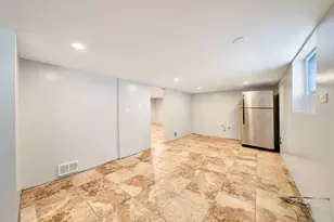 2241 S Austin Blvd, Cicero, IL 60804 - Photo 19