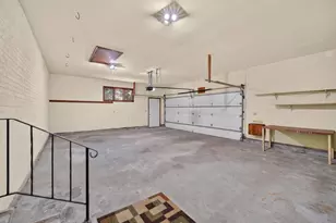 2230 N 1st St, Dekalb, IL 60115 - Photo 27