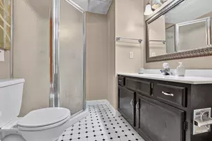 2230 N 1st St, Dekalb, IL 60115 - Photo 23