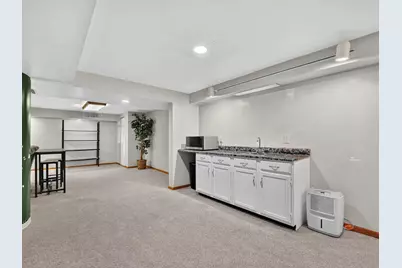 2230 N 1st Street, Dekalb, IL 60115 - Photo 21