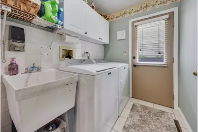 717 S Point Drive, Schaumburg, IL 60193 - Photo 27