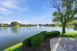 9386 Bay Colony Dr, Des Plaines, IL 60016 - Photo 27