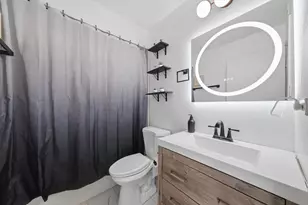 9386 Bay Colony Dr, Des Plaines, IL 60016 - Photo 21