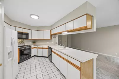 11458 Ashley Woods Drive, Westchester, IL 60154 - Photo 7