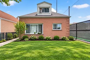 2130 W Highland Ave, Chicago, IL 60659 - Photo 1