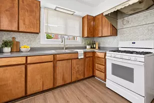 2130 W Highland Ave, Chicago, IL 60659 - Photo 5