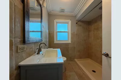 9243 Lynwood Drive, Oak Lawn, IL 60453 - Photo 7