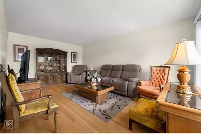 9972 Ivanhoe Avenue, Schiller Park, IL 60176 - Photo 3