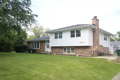 114 Rosemary Avenue, Inverness, IL 60010 - Photo 1