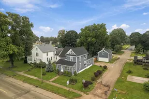 607 N 1st St, Ashton, IL 61006 - Photo 21