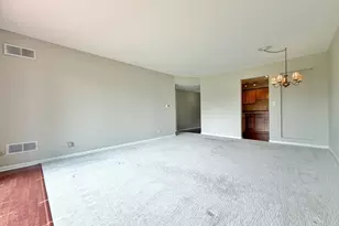 5000 Carriage Way Dr, Rolling Meadows, IL 60008 - Photo 9