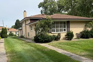 10734 31st St, Westchester, IL 60154 - Photo 1
