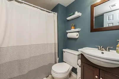 715 Holdridge Avenue, Winthrop Harbor, IL 60096 - Photo 19