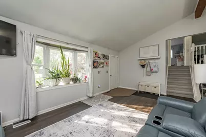 715 Holdridge Avenue, Winthrop Harbor, IL 60096 - Photo 11