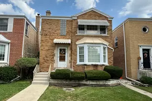 6147 N Meade Ave, Chicago, IL 60646 - Photo 1
