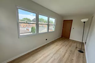 6147 N Meade Ave, Chicago, IL 60646 - Photo 19