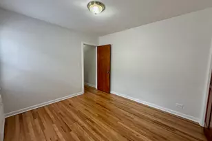 6147 N Meade Ave, Chicago, IL 60646 - Photo 15