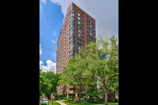3100 N Lake Shore Dr, Chicago, IL 60657 - Photo 1