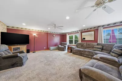 9024 Austin Avenue, Oak Lawn, IL 60453 - Photo 15