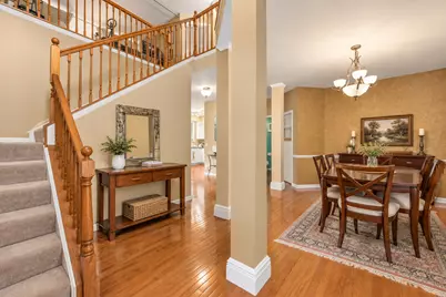 227 Wimbledon Place, Bloomingdale, IL 60108 - Photo 3