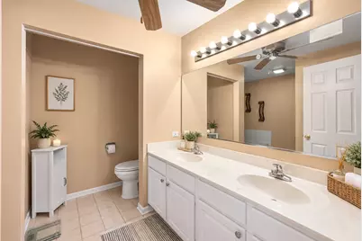 227 Wimbledon Place, Bloomingdale, IL 60108 - Photo 11