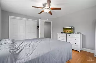 27W501 Williams St, Winfield, IL 60190 - Photo 17