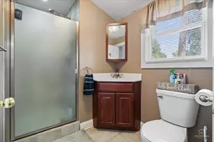 27W501 Williams St, Winfield, IL 60190 - Photo 9