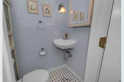 143 N Jefferson Street, Lockport, IL 60441 - Photo 17