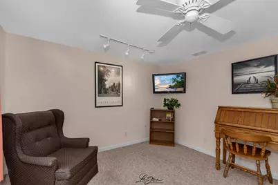 143 N Jefferson Street, Lockport, IL 60441 - Photo 15