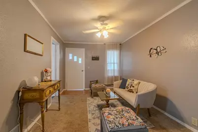 2642 Hanson Street, Rockford, IL 61109 - Photo 5