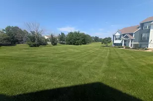 1766 Fieldstone Dr N, Shorewood, IL 60404 - Photo 13