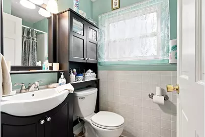 652 Sussex Lane, Crystal Lake, IL 60014 - Photo 7