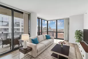210 S Desplaines St, Chicago, IL 60661 - Photo 3