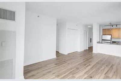 210 S Desplaines Street #1102, Chicago, IL 60661 - Photo 5