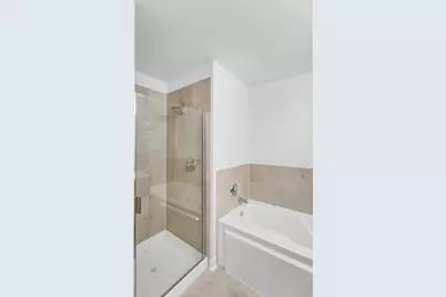 210 S Desplaines Street #1102, Chicago, IL 60661 - Photo 19